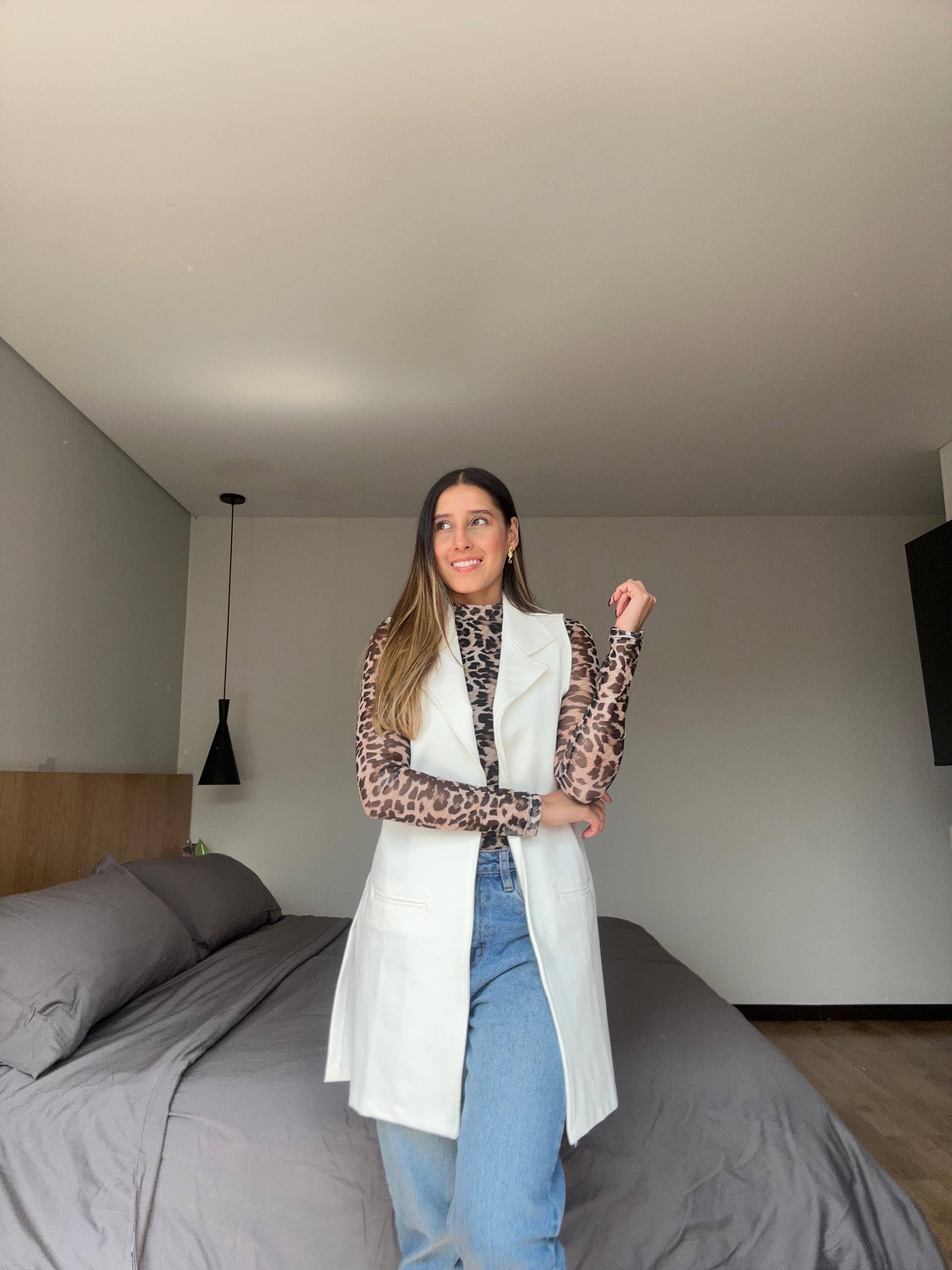 Chaleco largo de tejido grueso Blanco Marfil Classic