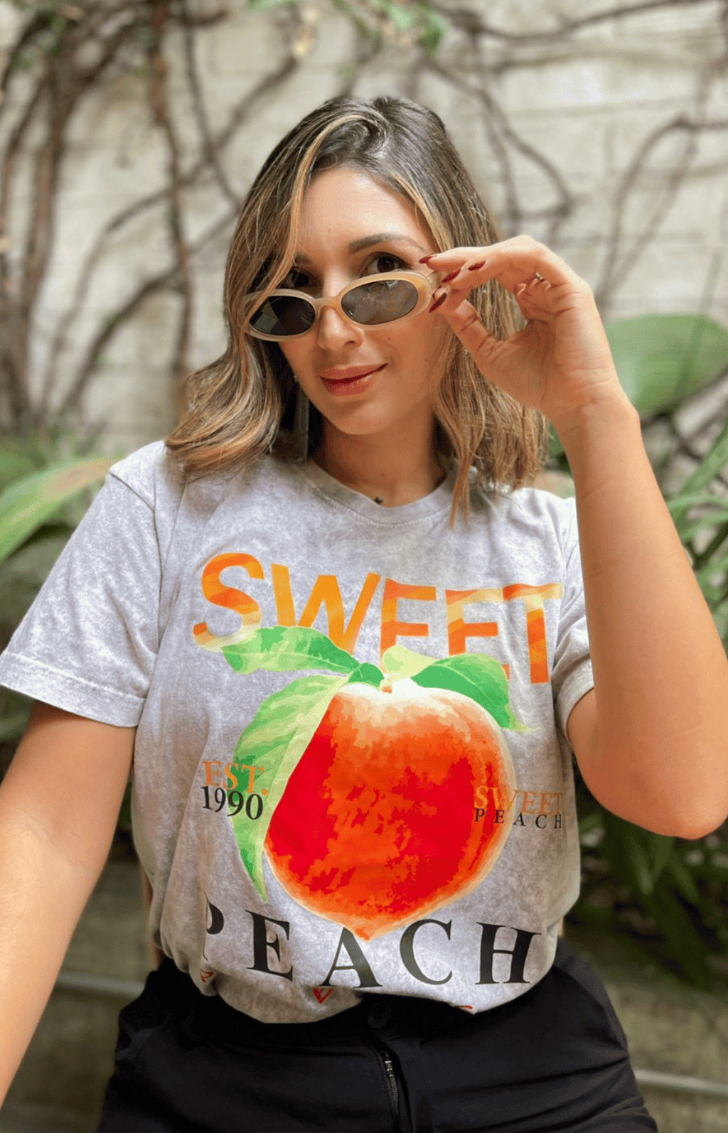 Camiseta Gris Oversized de Algodón 100% con Estampado | Sweet Peach