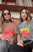 Camiseta de algodón estampada
Camiseta oversized de frutas
Moda casual 2024
Ropa de tendencia en Colombia
Camiseta de alta calidad para mujer
Camiseta de algodón gris oversized
Estampados de frutas tendencia