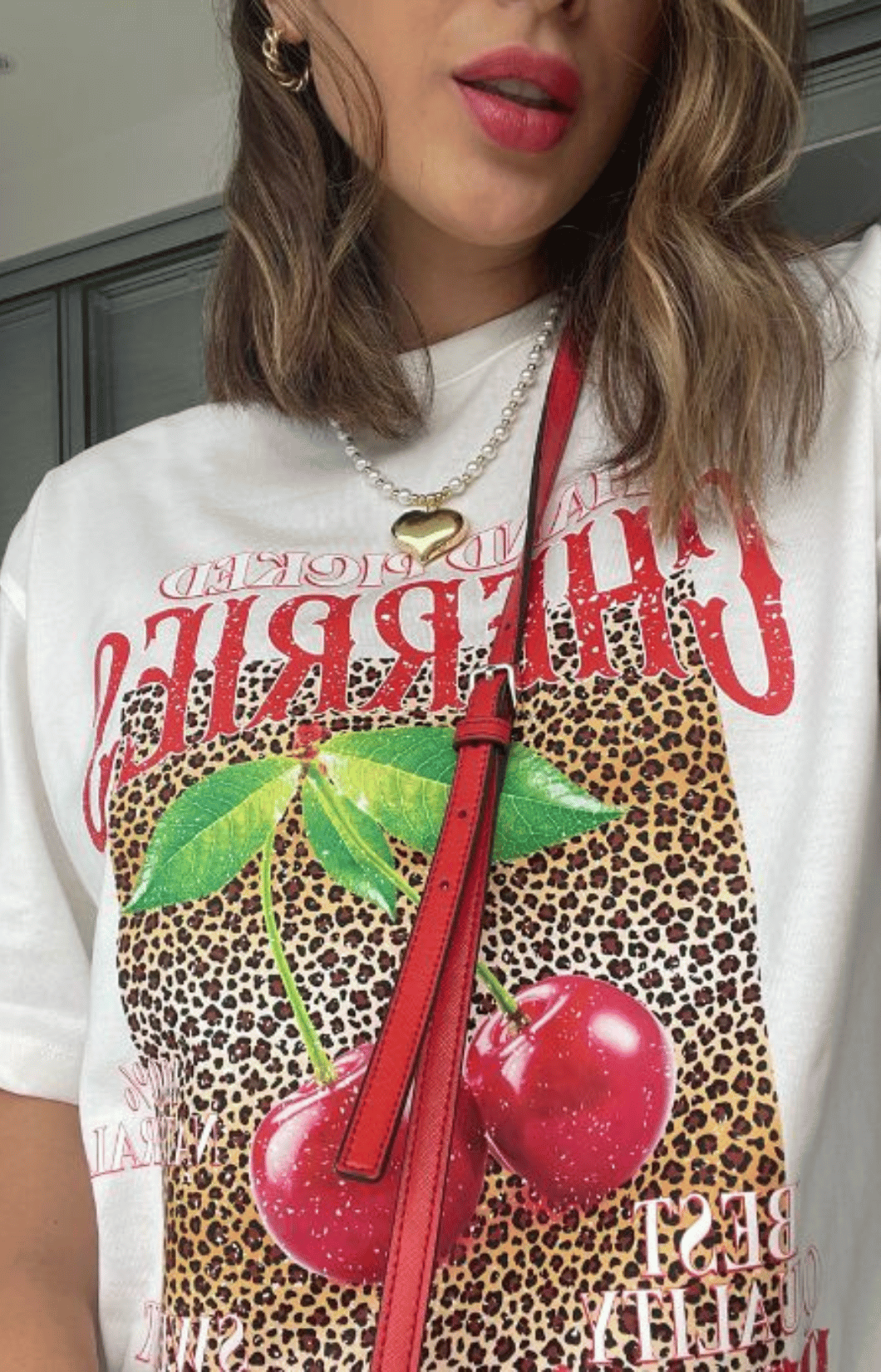 Camiseta oversize estampada blanca cherry animal print