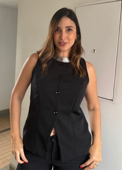 Chaleco negro con botones a la cintura Tokio
