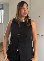 Chaleco negro con botones a la cintura Tokio