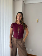 Body Luciana Vino Tinto Con Botones Y Mangas En Malla Para Mujer