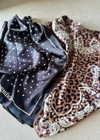 Pañoleta para mujer en seda animal print