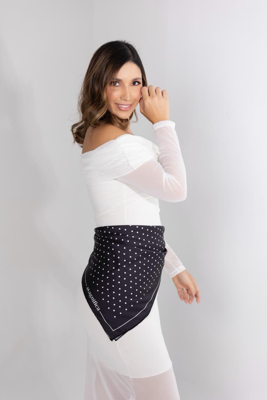 Pañoleta para mujer en seda Polka Dots Negra