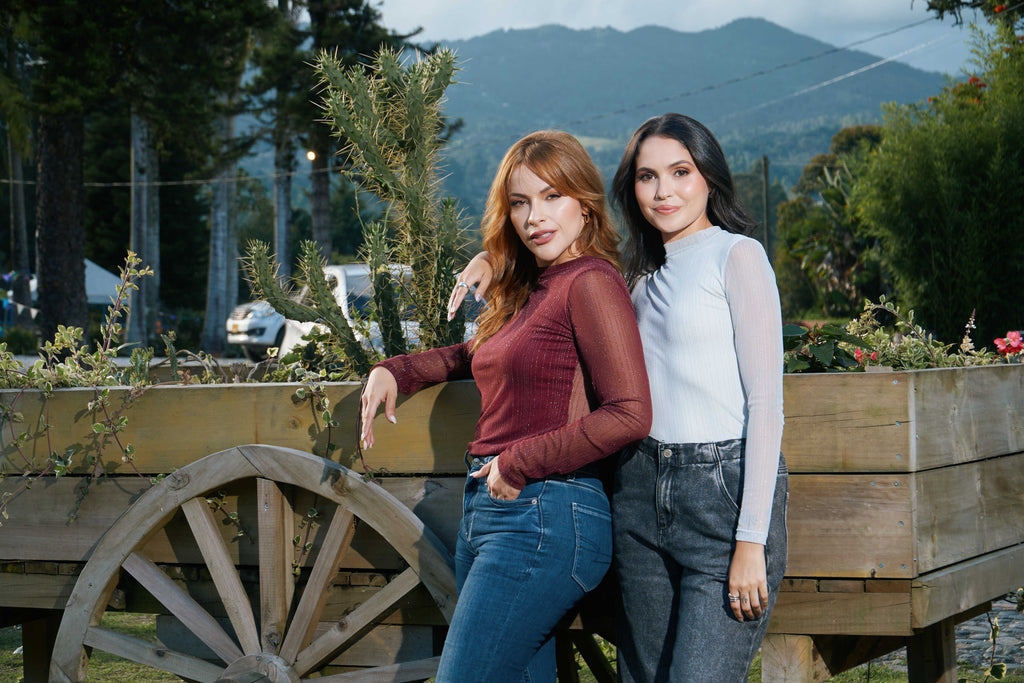 Camibuzo Mesh Vino Tinto con hilos de brillo Luminosa