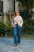 Camisa Nude de boleros anudada al frente Boho